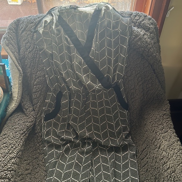 Fashionable pattern romper - Picture 2 of 7